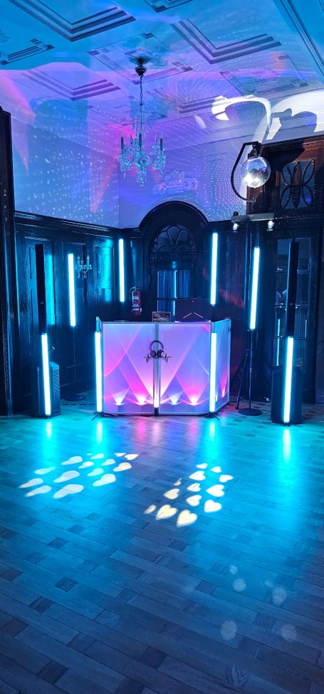 Feier mit DJ Ronny LE Schloss Teutschenthal festliches Ambiente mit DJ Ronny LE.