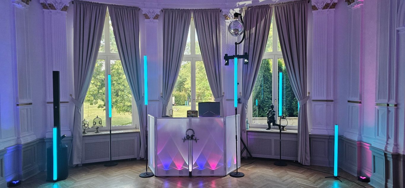 Hochzeit im Schloss Breitenfeld mit DJ Ronny LE. Tolles Ambiente in einem Schlosssaal in Leipzig